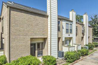 Sherbrook Square Townhomes in Houston, TX - Foto de edificio - Building Photo