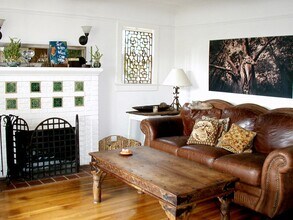 2821 Broadway in Santa Monica, CA - Building Photo - Building Photo