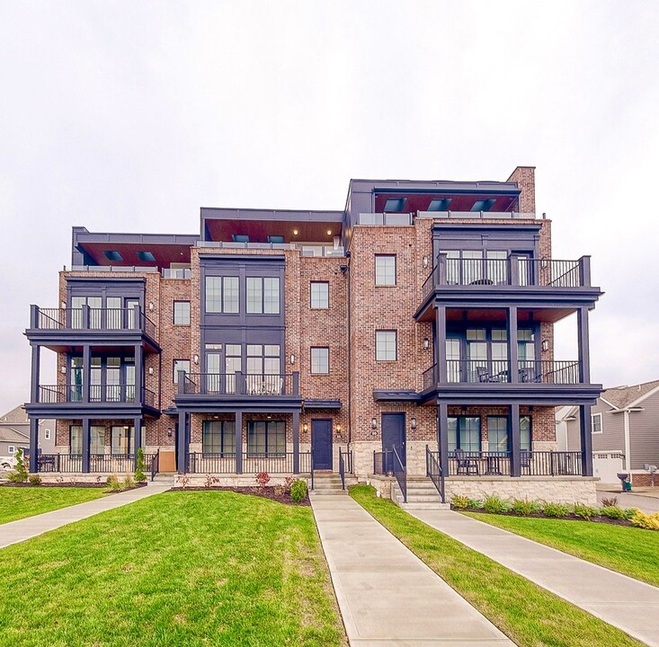 52 1st St in Oakmont, PA - Building Photo