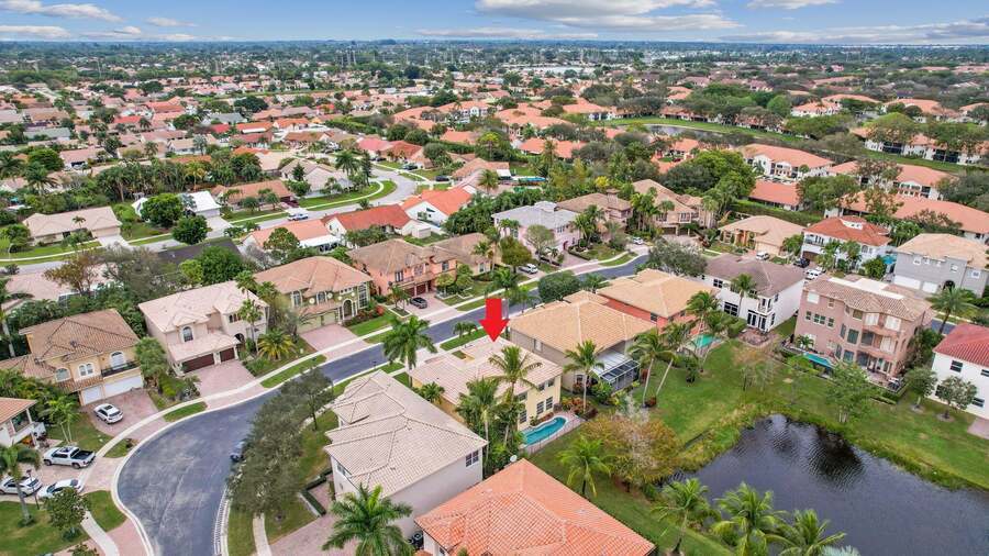 9808 Coronado Lake Dr in Boynton Beach, FL - Foto de edificio