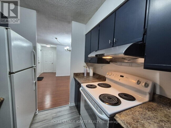 99 Blackwell Ave in Toronto, ON - Building Photo - Building Photo
