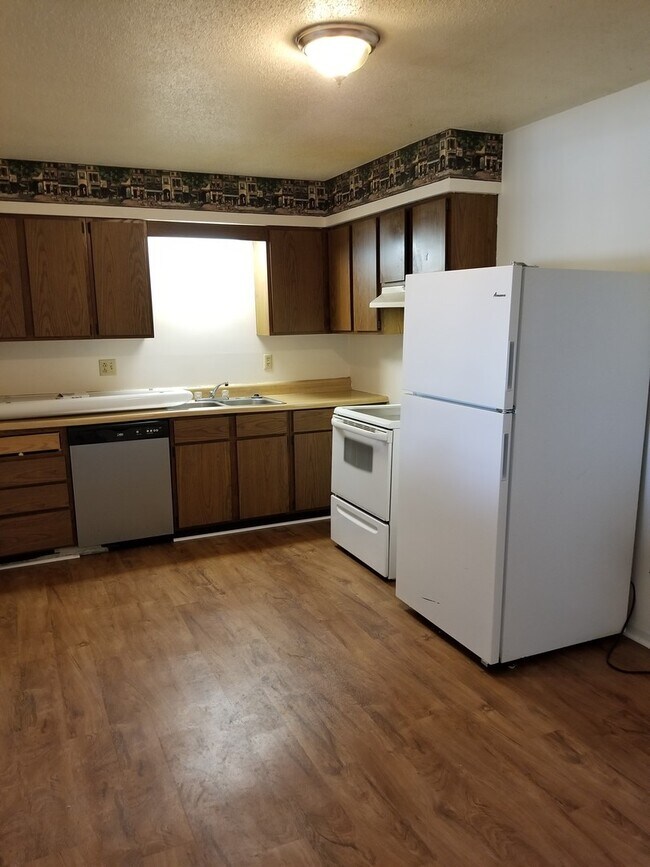 806 Demaret Dr in Columbia, MO - Building Photo - Building Photo