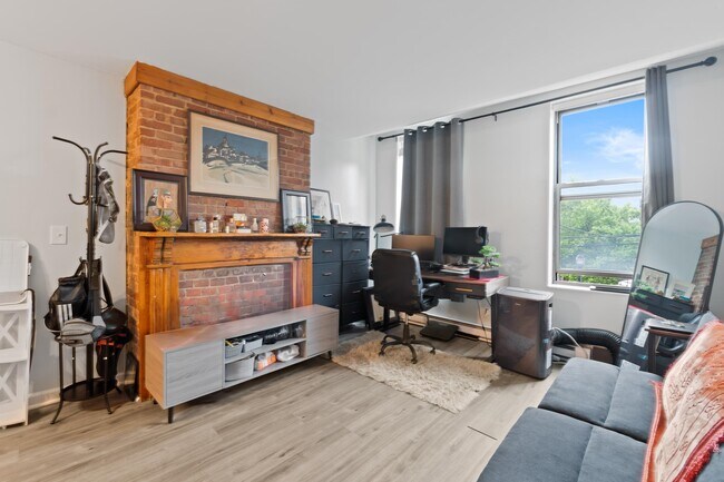130 Adams St in Hoboken, NJ - Building Photo - Building Photo