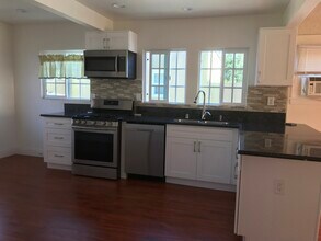 3530 Helms Ave in Culver City, CA - Building Photo - Building Photo