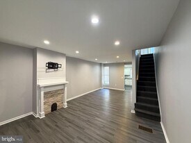 38 N Redfield St in Philadelphia, PA - Building Photo