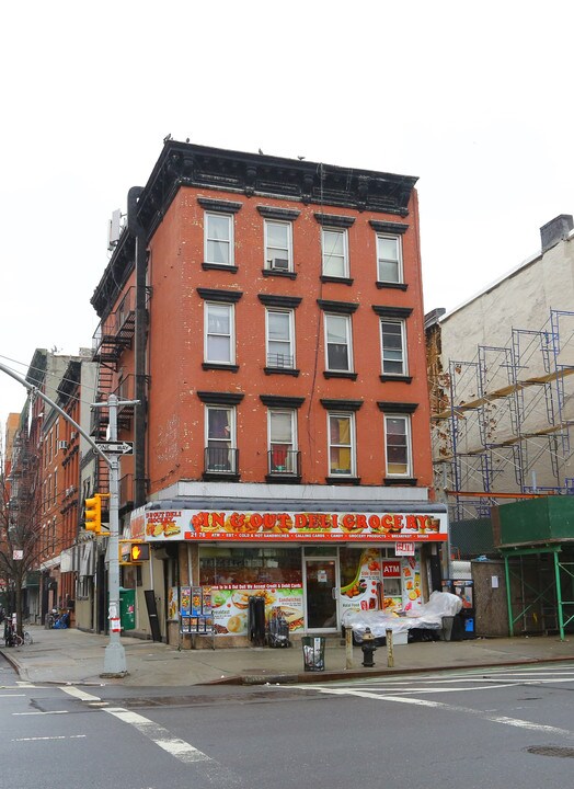2176 2nd Ave in New York, NY - Foto de edificio