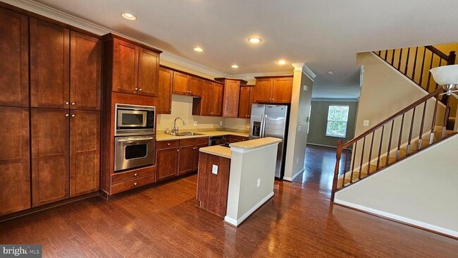1110 Farrish Pl
