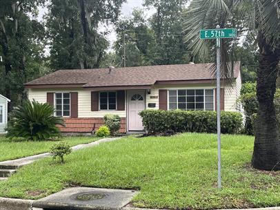 property at 1420 E 57th St