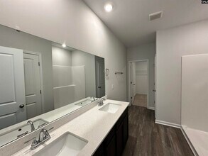 915 Blenheim Wy in Gilbert, SC - Building Photo - Building Photo