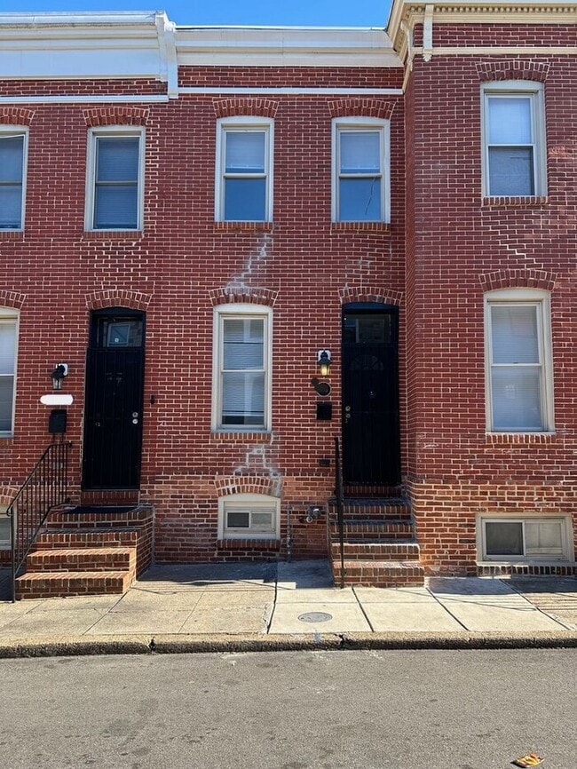 property at 790 N Madeira St