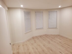 37-39 Howell St, Unit 2 in Boston, MA - Building Photo - Building Photo