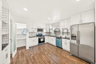 1421 Astoria Pl in Oxnard, CA - Building Photo - Building Photo