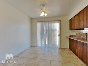 2121 W Morrow Dr in Phoenix, AZ - Building Photo - Building Photo
