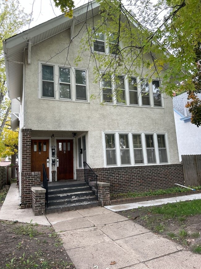 property at 2918 N Girard Ave