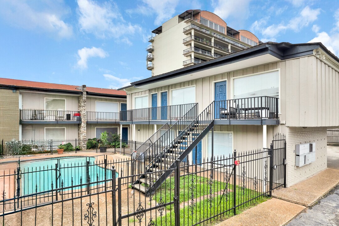 414 Marshall St. in Houston, TX - Foto de edificio