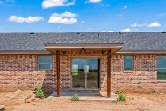 11015 N County Rd 2800 in Lubbock, TX - Building Photo - Building Photo