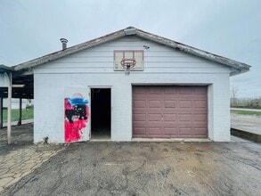 925 W Willard St in Muncie, IN - Building Photo - Building Photo