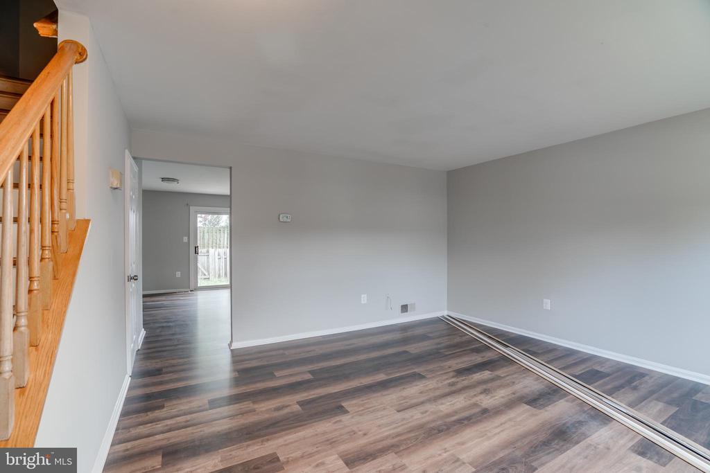 4635 Charlton Ct in Woodbridge, VA - Building Photo