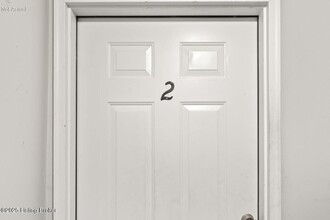 3217 Fordhaven Rd in Louisville, KY - Building Photo - Building Photo