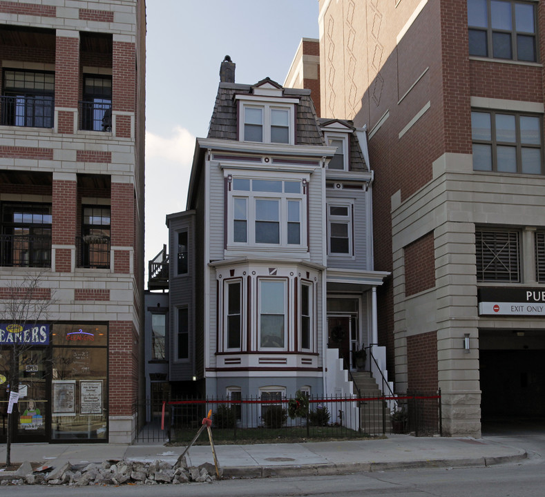 3122 N Sheffield Ave in Chicago, IL - Foto de edificio