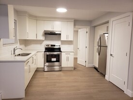 14929 62A Av in Surrey, BC - Building Photo