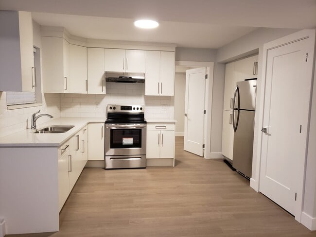 property at 14929 62A Av