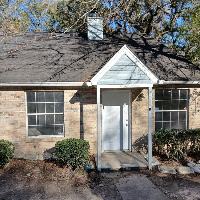 2489 Talco Hills Dr in Tallahassee, FL - Building Photo - Building Photo