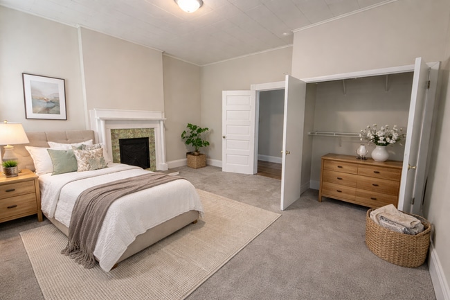 property at 376 Park Ave