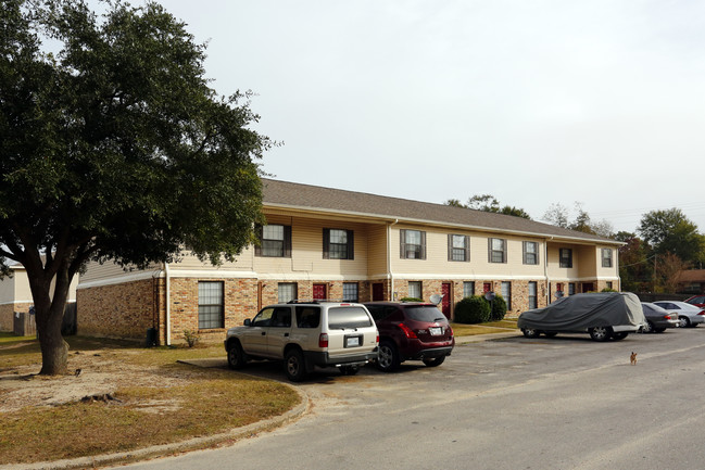 Richardson Town Houses in Gulfport, MS - Building Photo - Building Photo