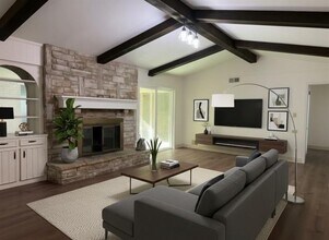 5015 Ashbrook Rd in Dallas, TX - Building Photo - Building Photo