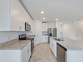 2606 Irish Elk Ave in Davenport, FL - Building Photo - Building Photo