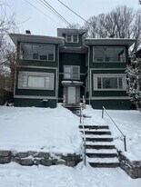 3671 Vine St in Cincinnati, OH - Building Photo