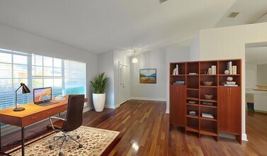 3418 Sterling Lake Cir in Oviedo, FL - Building Photo - Building Photo