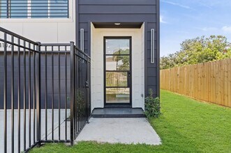 4104 Alice St in Houston, TX - Building Photo - Building Photo