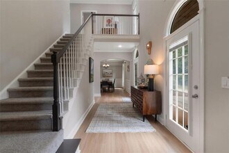 100 Hardwood Ln in Canton, GA - Foto de edificio - Building Photo