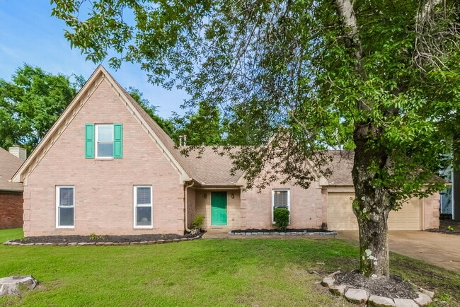 property at 5554 Harvey Pointe Ln