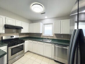 127 Jefferson Ave in Jersey City, NJ - Building Photo - Building Photo