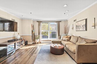70 Adams St in Hoboken, NJ - Building Photo - Building Photo