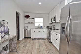 3340 Webber St in Sarasota, FL - Foto de edificio - Building Photo