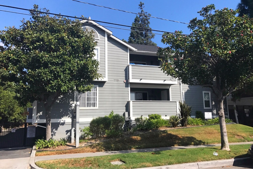 644 S Webster Ave in Anaheim, CA - Foto de edificio
