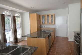 1209 Wildcliff Cir in Atlanta, GA - Building Photo - Building Photo