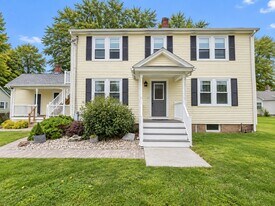 98 Stockbridge St in Hadley, MA - Building Photo