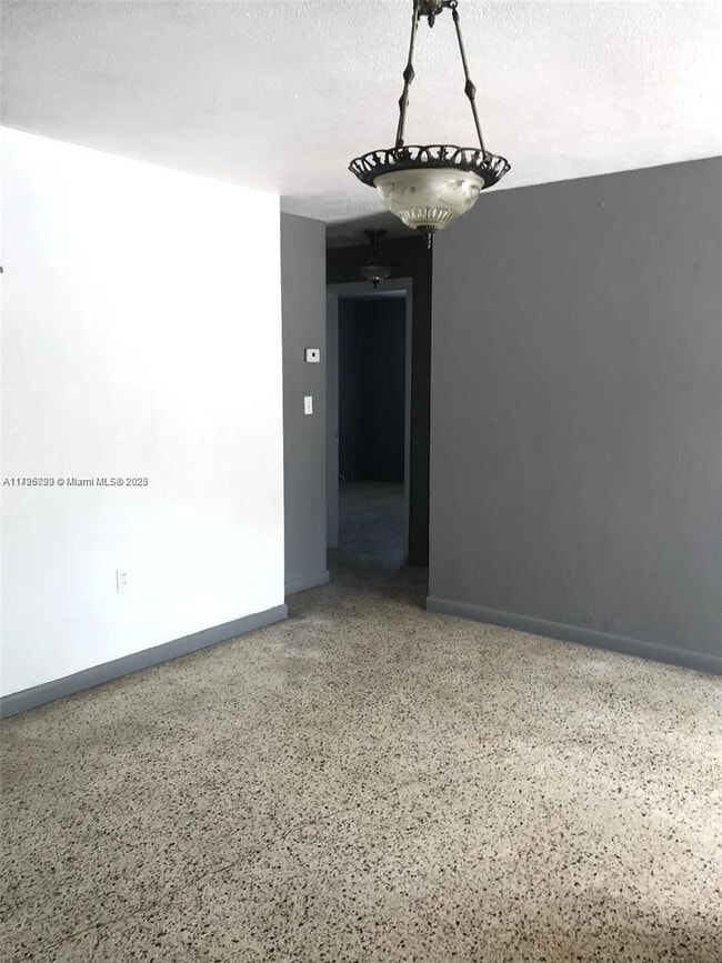 3121 NW 103rd St in Miami, FL - Building Photo - Building Photo