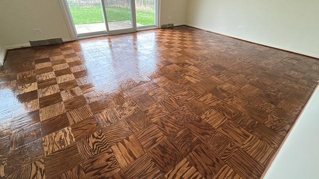 76 Evergreen St in Elk Grove Village, IL - Building Photo - Building Photo