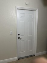 225 NW 125th St in North Miami, FL - Building Photo