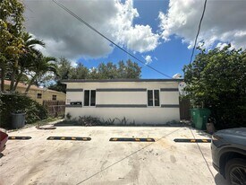 7003 NW 6th Ave in Miami, FL - Building Photo