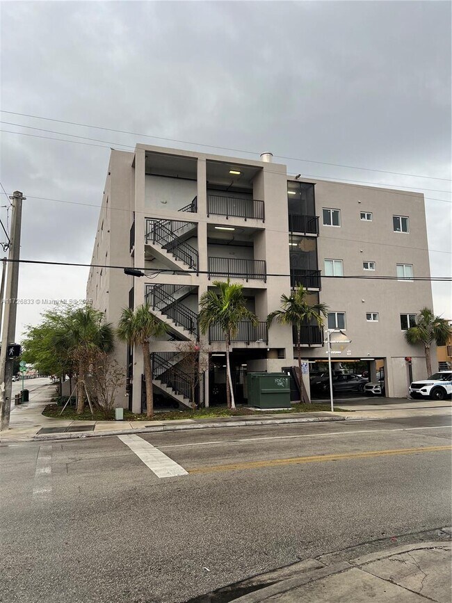 2311 NW 22nd Ave in Miami, FL - Building Photo - Building Photo