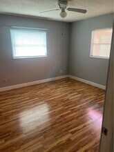 3249 Hart Way in Sarasota, FL - Building Photo - Building Photo