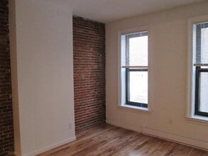 23 Cortes St in Boston, MA - Building Photo - Building Photo