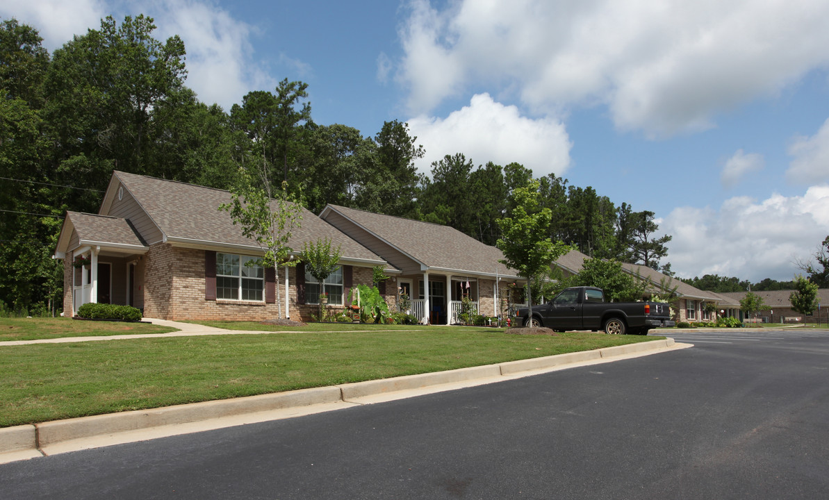 Villas on Forsyth in Barnesville, GA - Building Photo